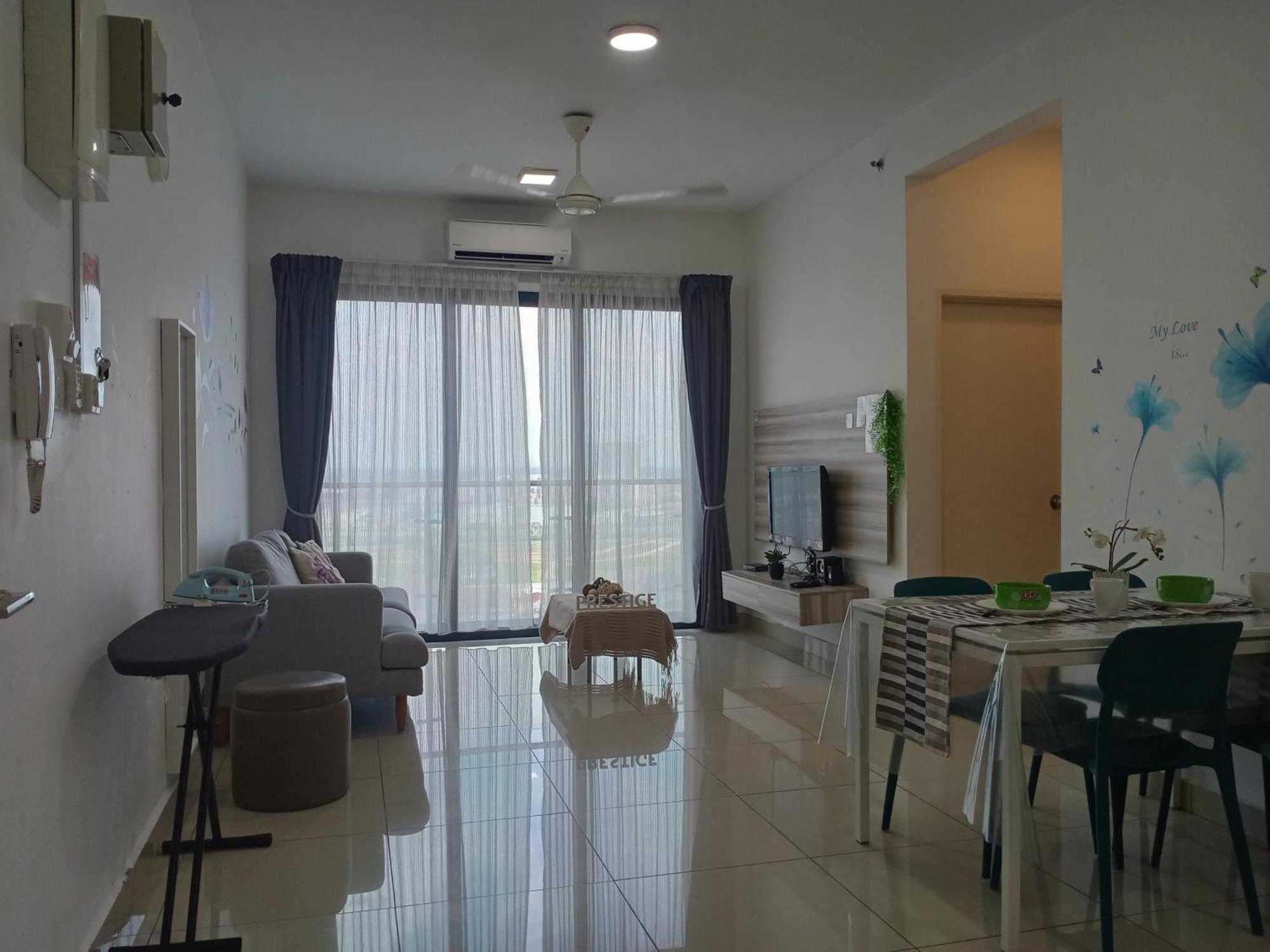 Prestige Sky Riverfront Apartment *